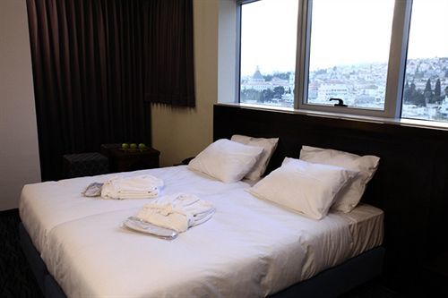 Golden Crown Old City Hotel Назарет Экстерьер фото